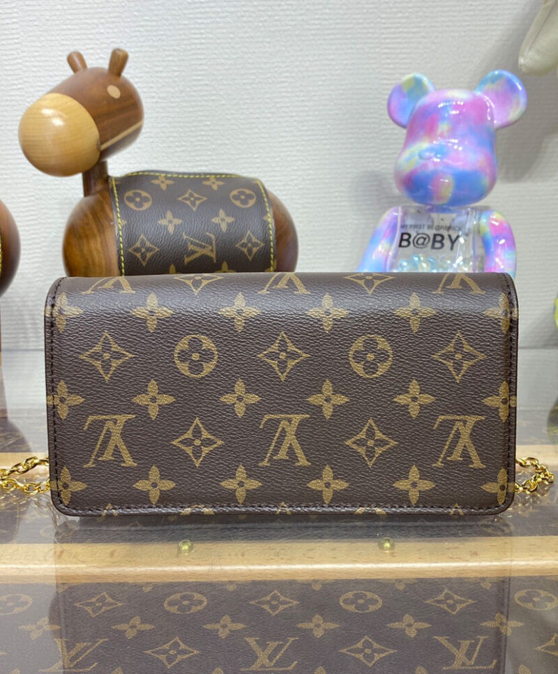 Louis Vuitton Wallet On Chain Lily M82509 Brown